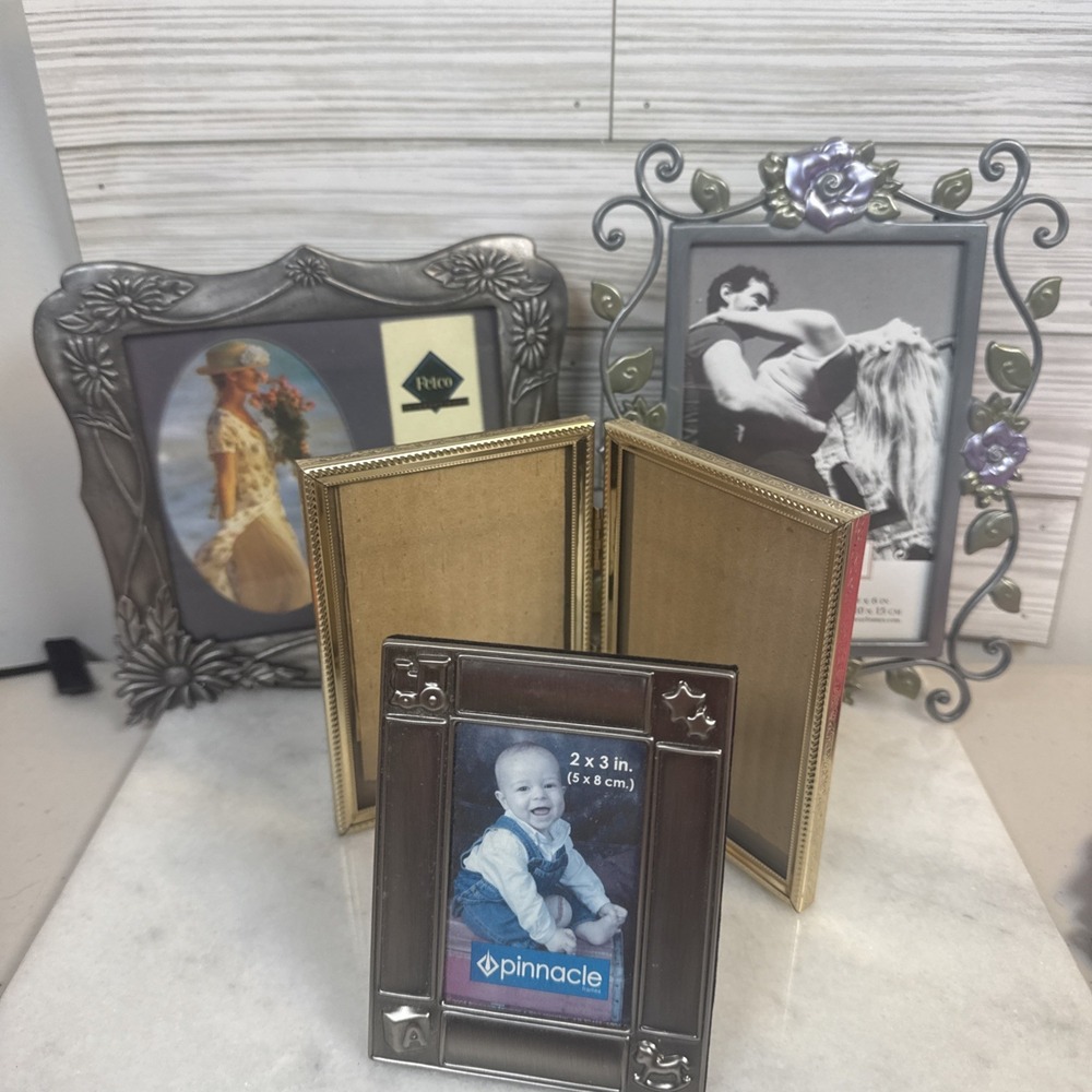 Assorted Picture Frame Lot  Silver Gold Tone and Metal